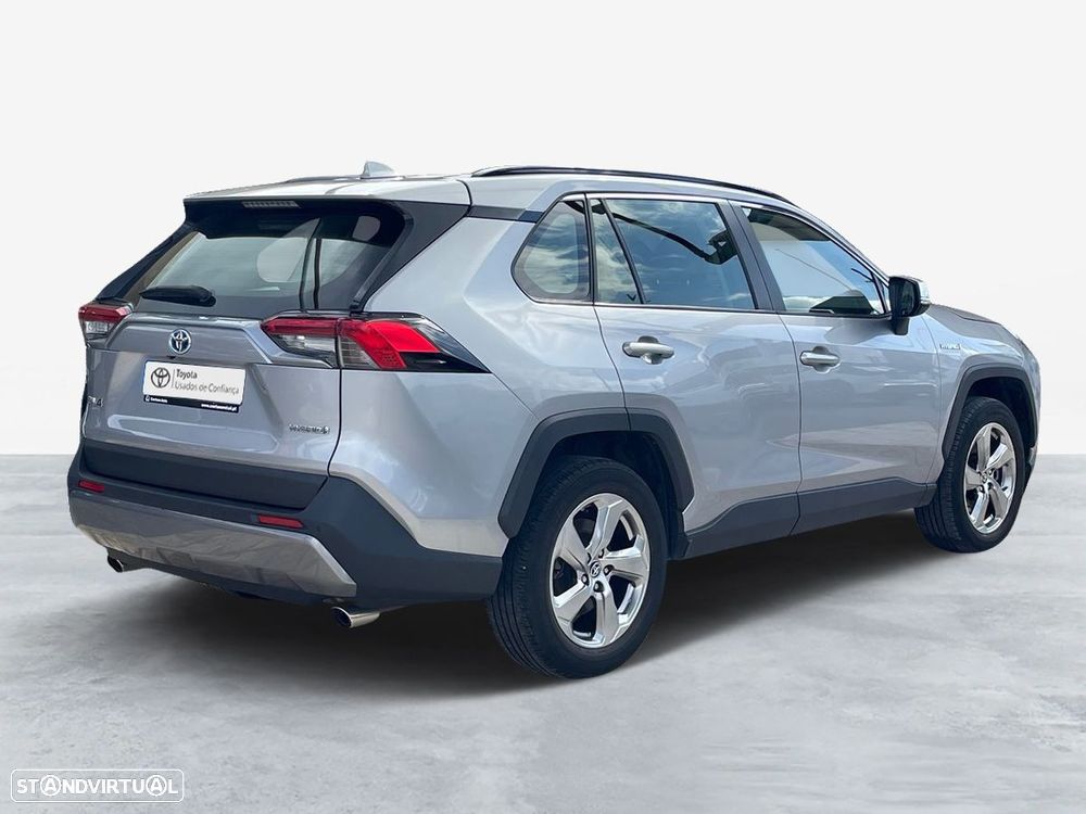 Toyota RAV4 - 18