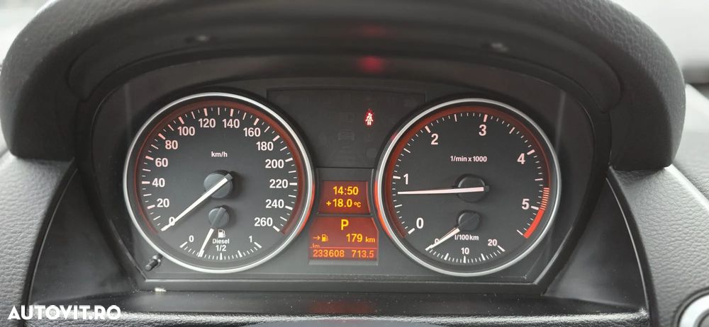 BMW X1 xDrive18d Aut. Sport Line - 8