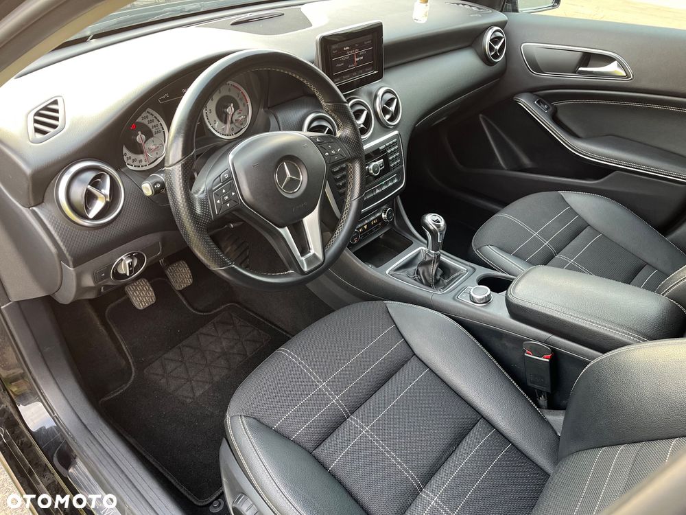 Mercedes-Benz Klasa A 180 (BlueEFFICIENCY) Urban - 14