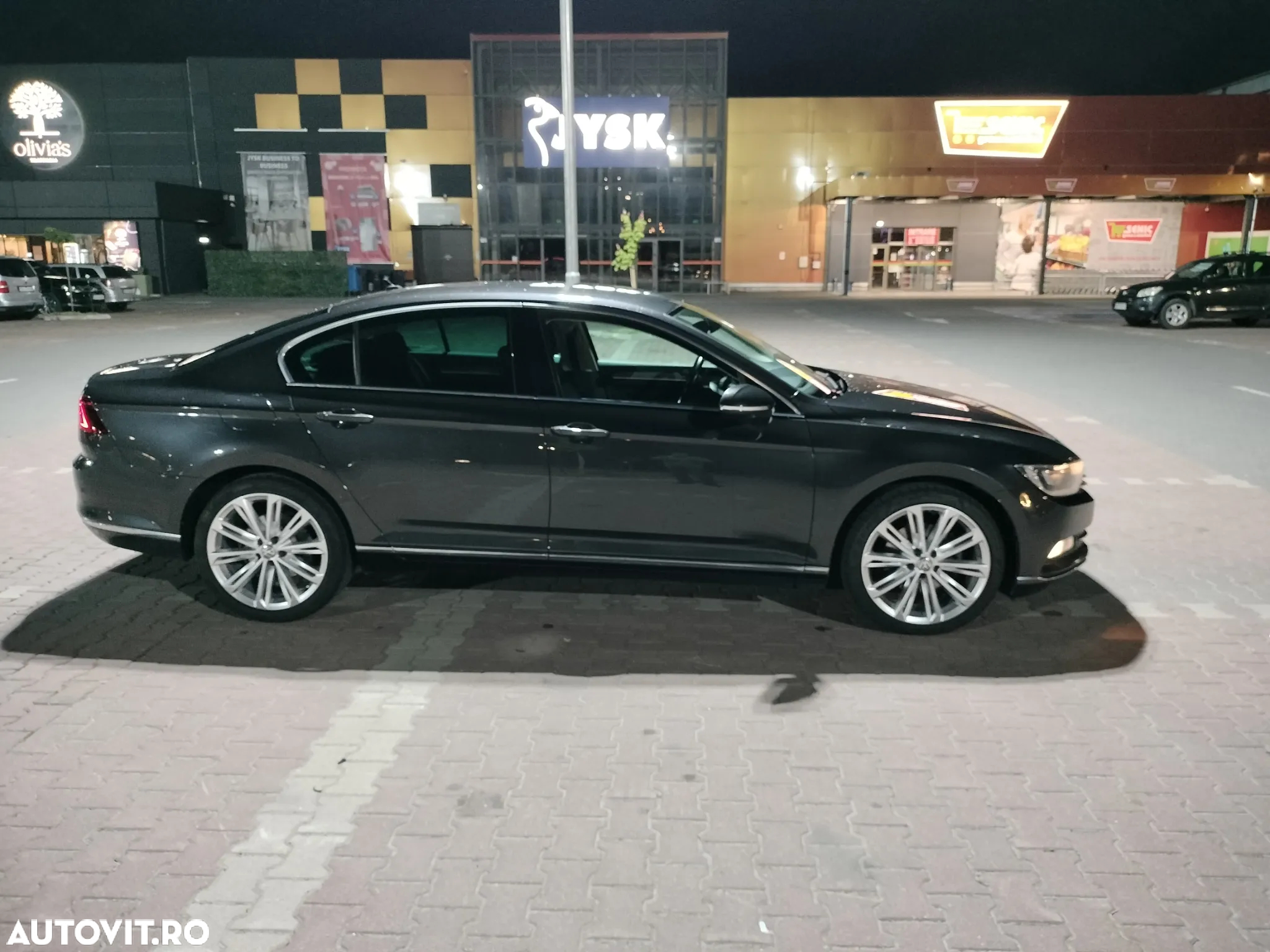Volkswagen Passat 2.0 TDI DSG Highline - 21