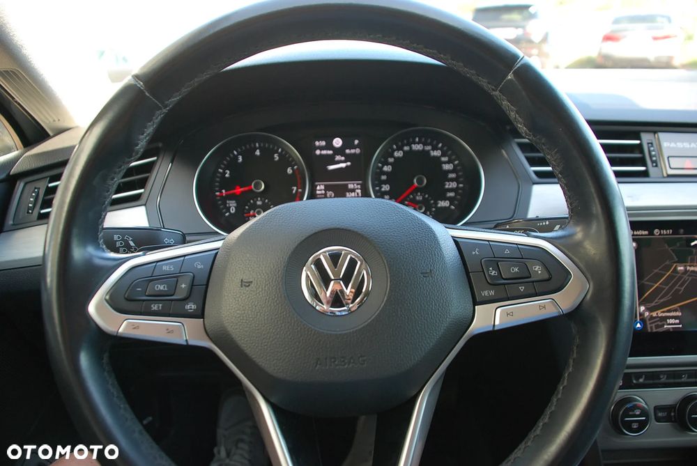 Volkswagen Passat 1.5 TSI EVO Trendline DSG - 20