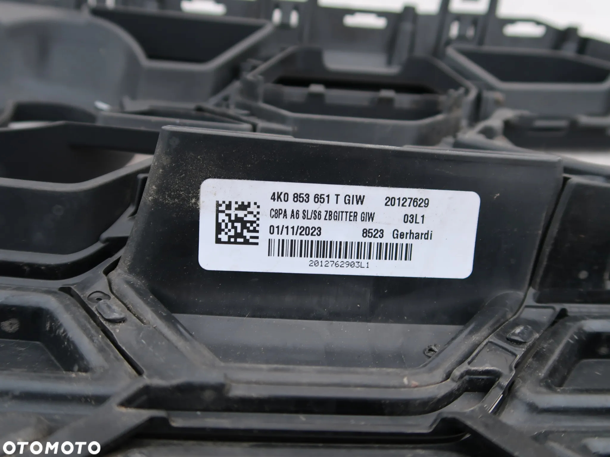 Grill Audi A6 C8 czarny - 3