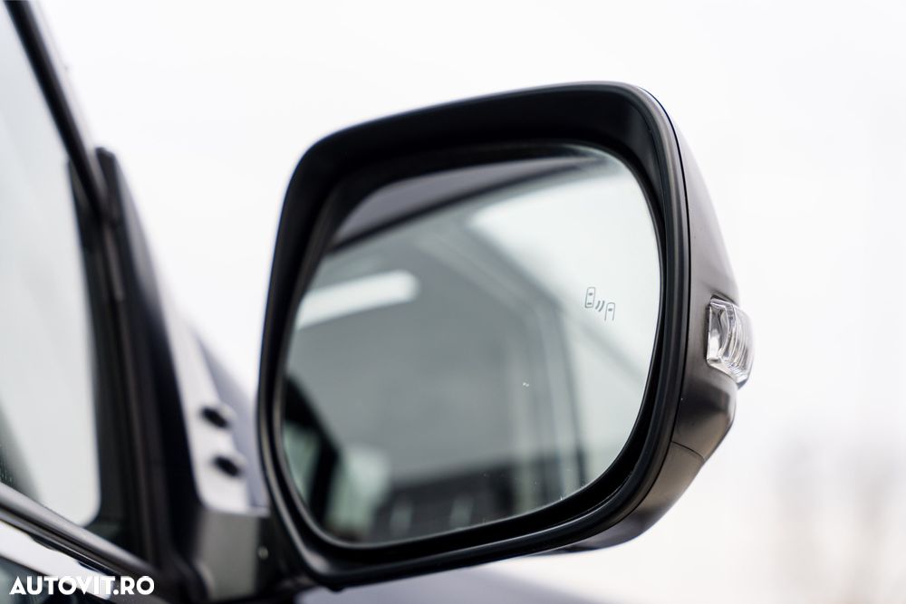 Toyota Land Cruiser 2.8l D-4D 204 CP A/T 7 locuri Luxury AVS Black - 12