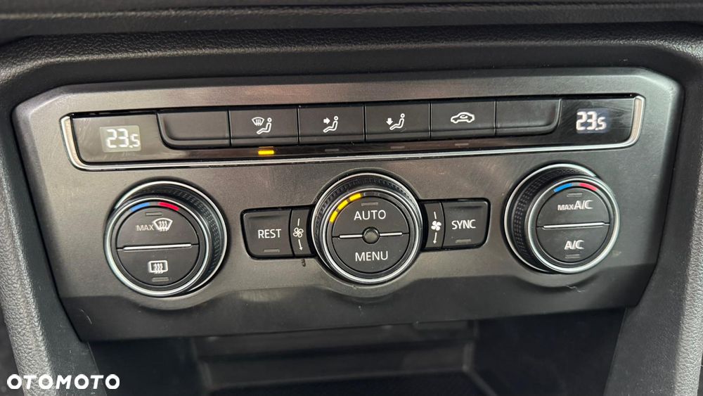 Volkswagen Tiguan 2.0 TDI SCR 4Motion (BlueMotion Tech) Comfortline - 12