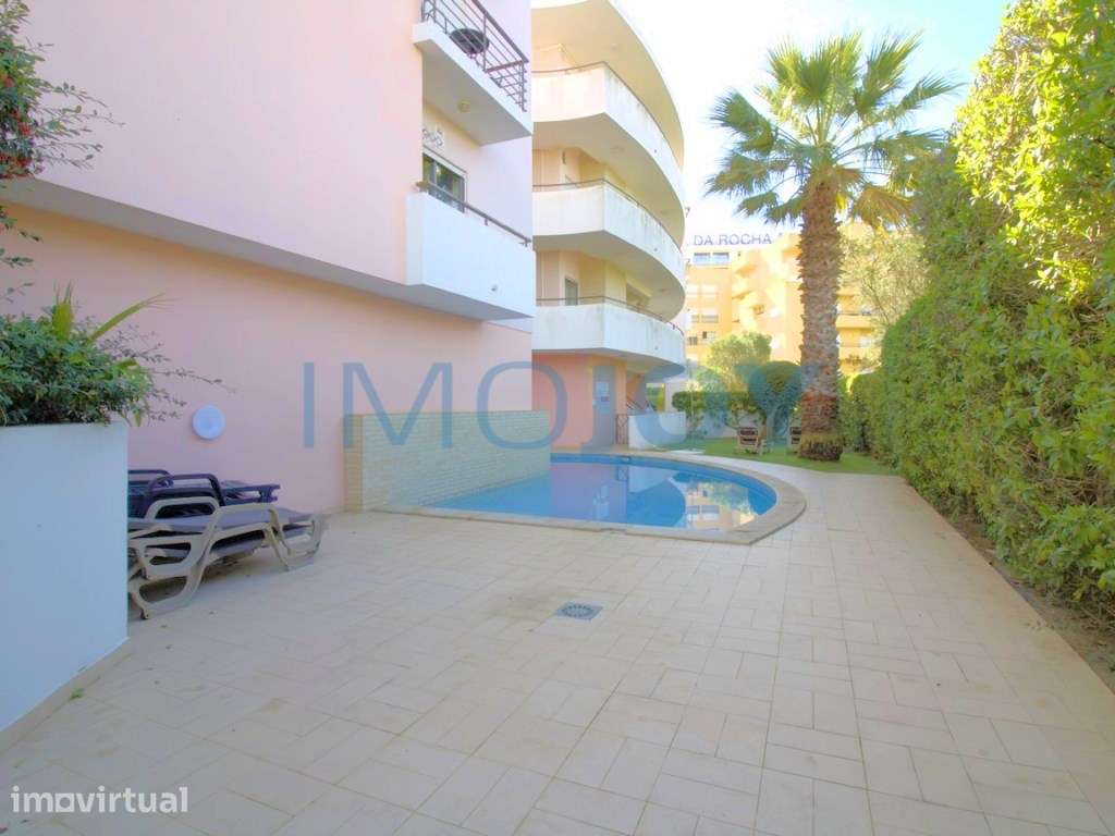 Maravilhoso Apartamento T2 junto à Praia da Rocha - Grande imagem: 2/29