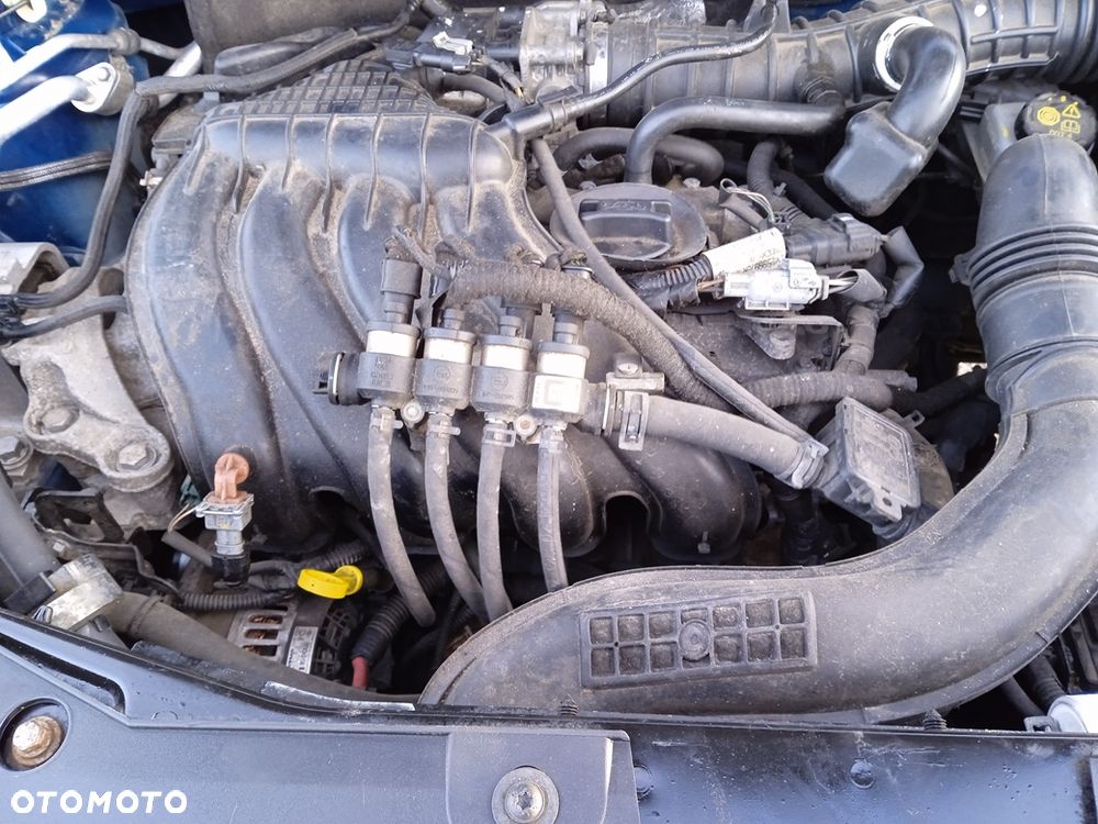 Dacia Duster 1.6 SCe Laureate S&S - 21