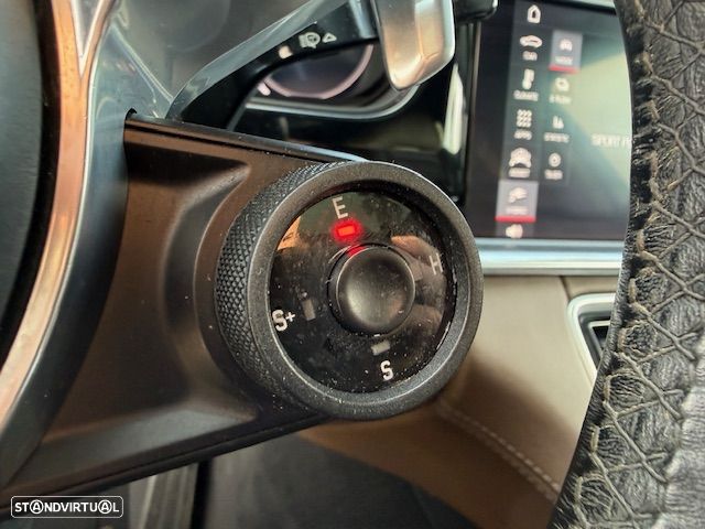 Porsche Panamera Sport Turismo - 33