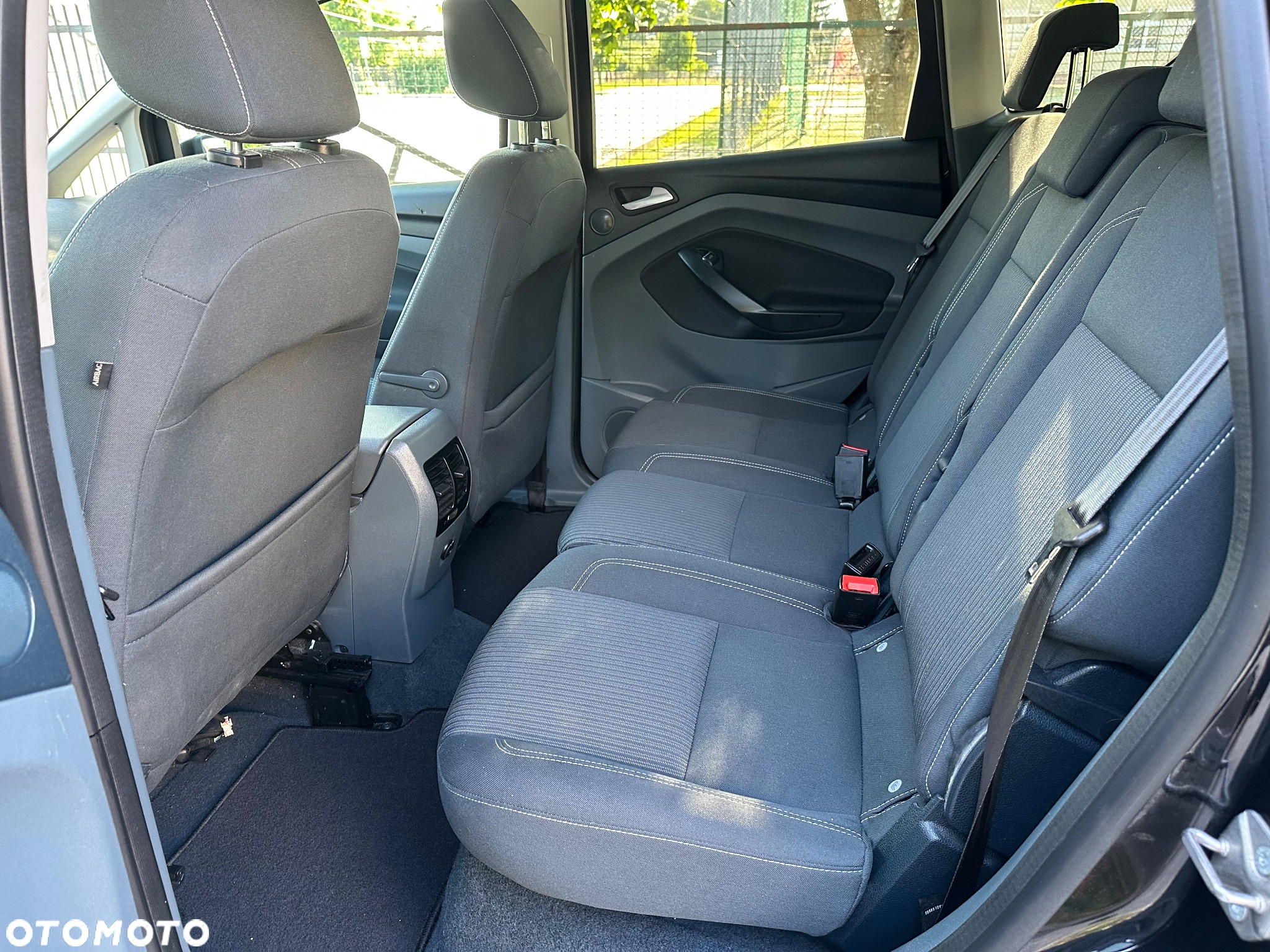 Ford C-MAX 1.6 Ti-VCT Titanium - 14