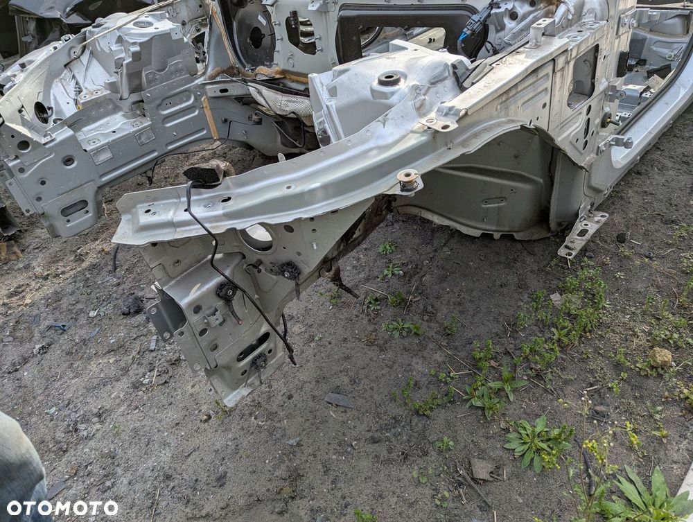 Volvo V60 II 2018-2025 ćwiartka przód przednia lewa - 1