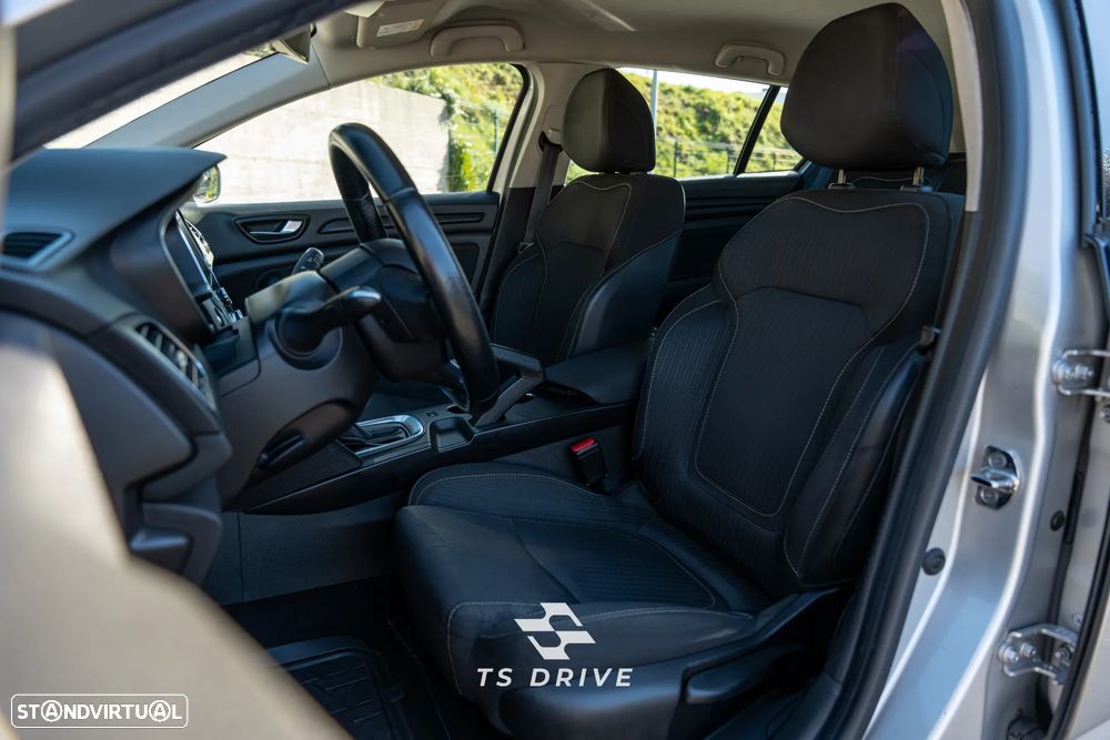 Renault Mégane Sport Tourer BLUE dCi 115 EDC INTENS - 8