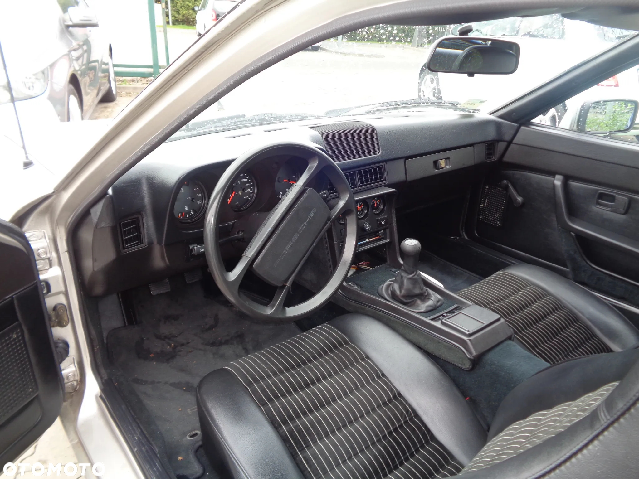 Porsche 924 Standard - 8