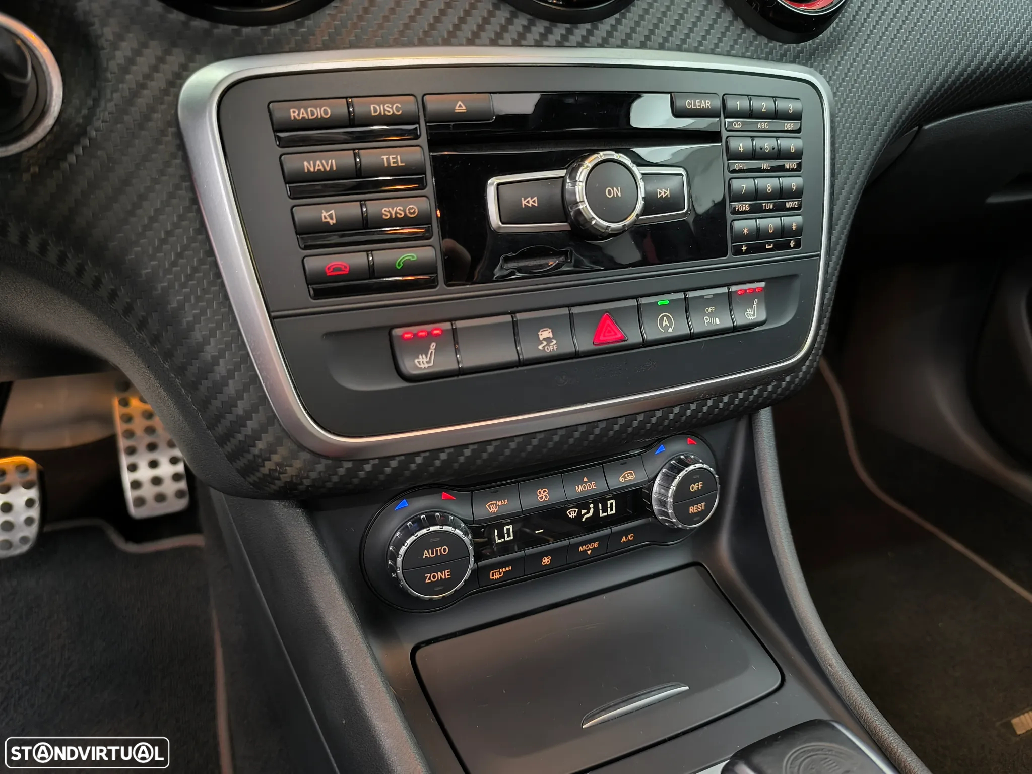 Mercedes-Benz A 45 AMG 4Matic Speedshift 7G-DCT - 47