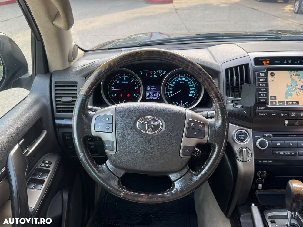 Toyota Land Cruiser V8 4.5 Aut Executive - 24