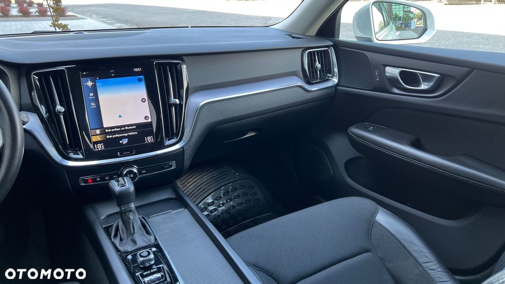 Volvo V60 D3 Momentum Pro - 7
