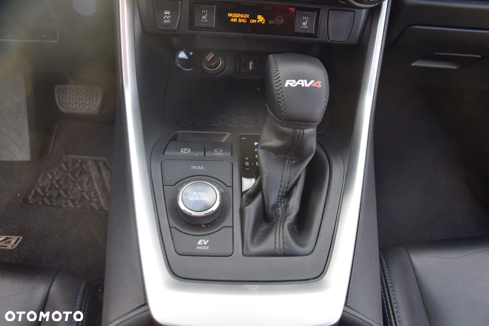Toyota RAV4 - 12