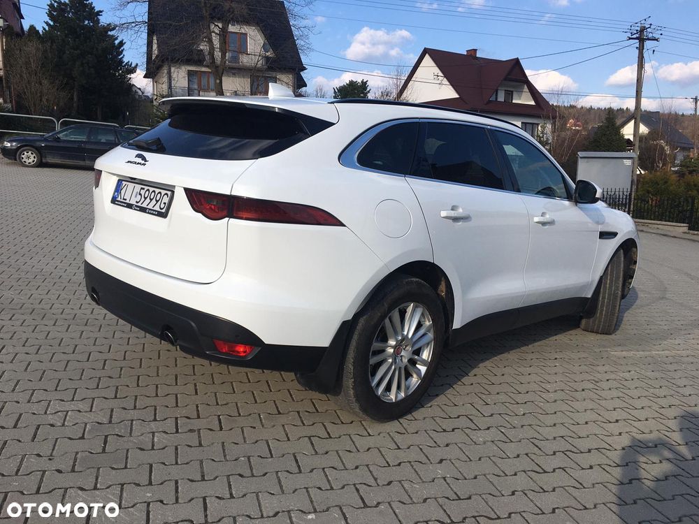 Jaguar F-Pace 25t AWD Prestige - 1
