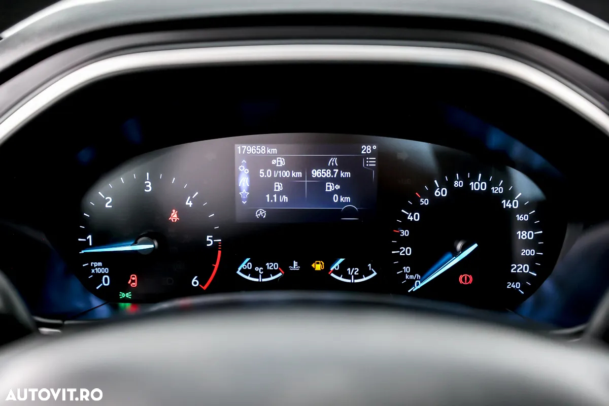 Ford Focus 1.5 EcoBlue Start-Stopp-System COOL&CONNECT - 19