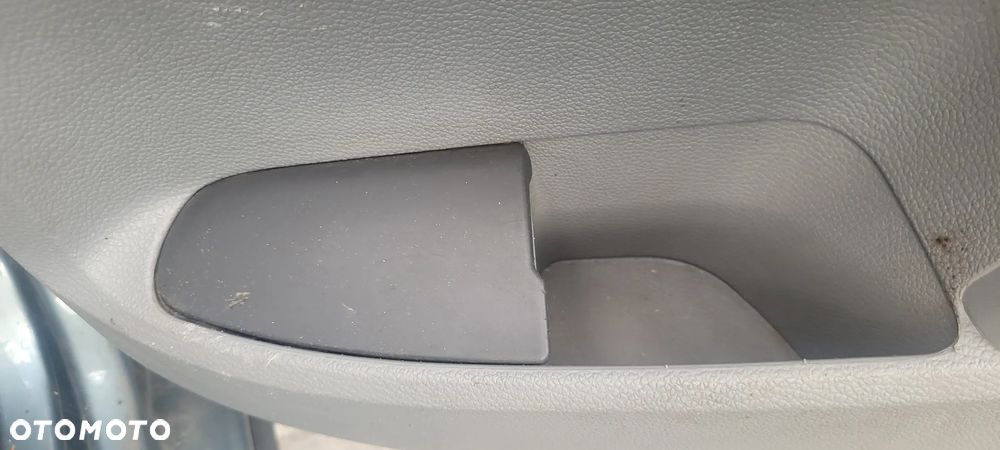 Volkswagen Golf V 1,9 BLS na części - 5