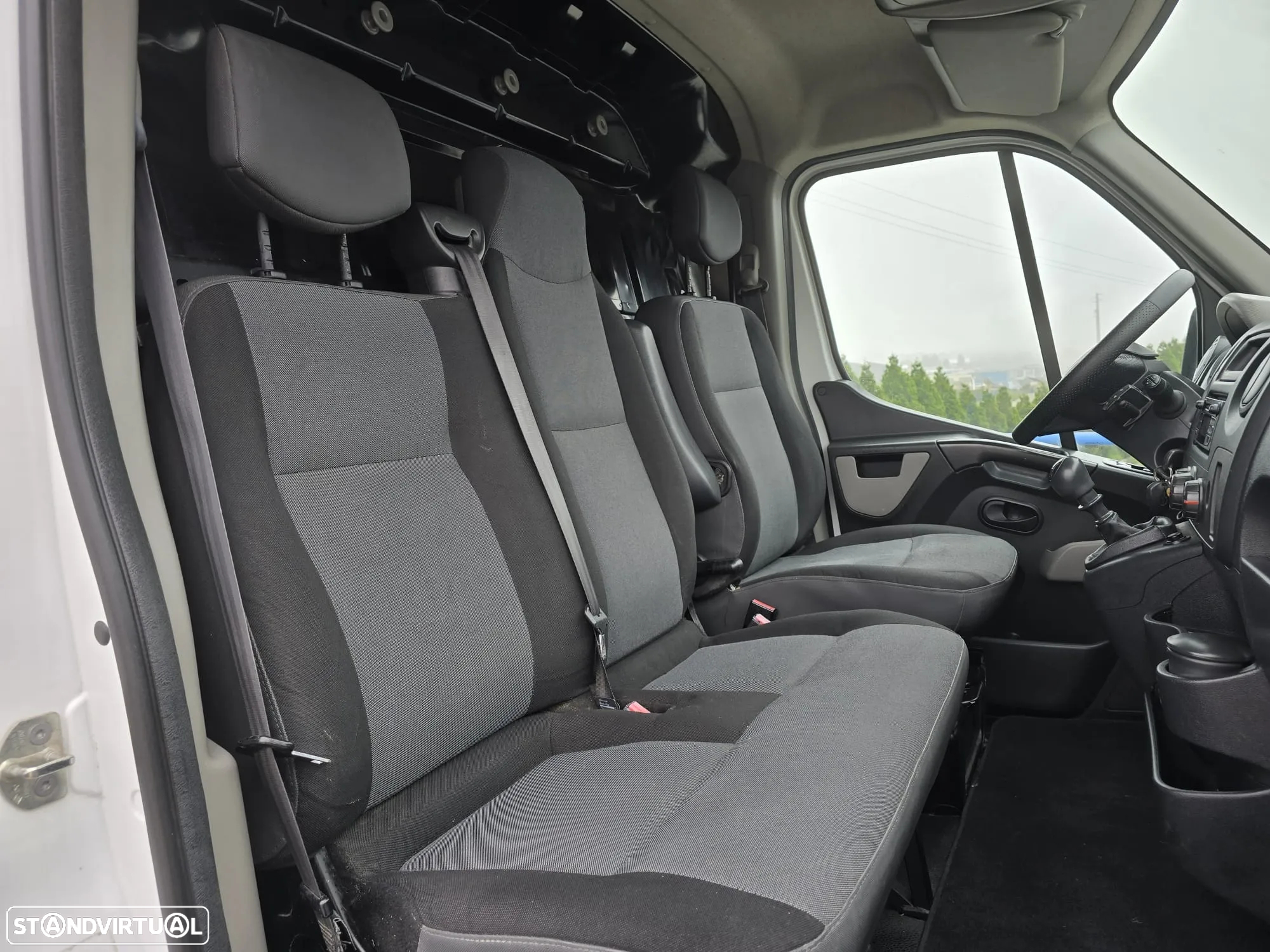Renault Master 2.3 DCI 135 L3H3 - 16