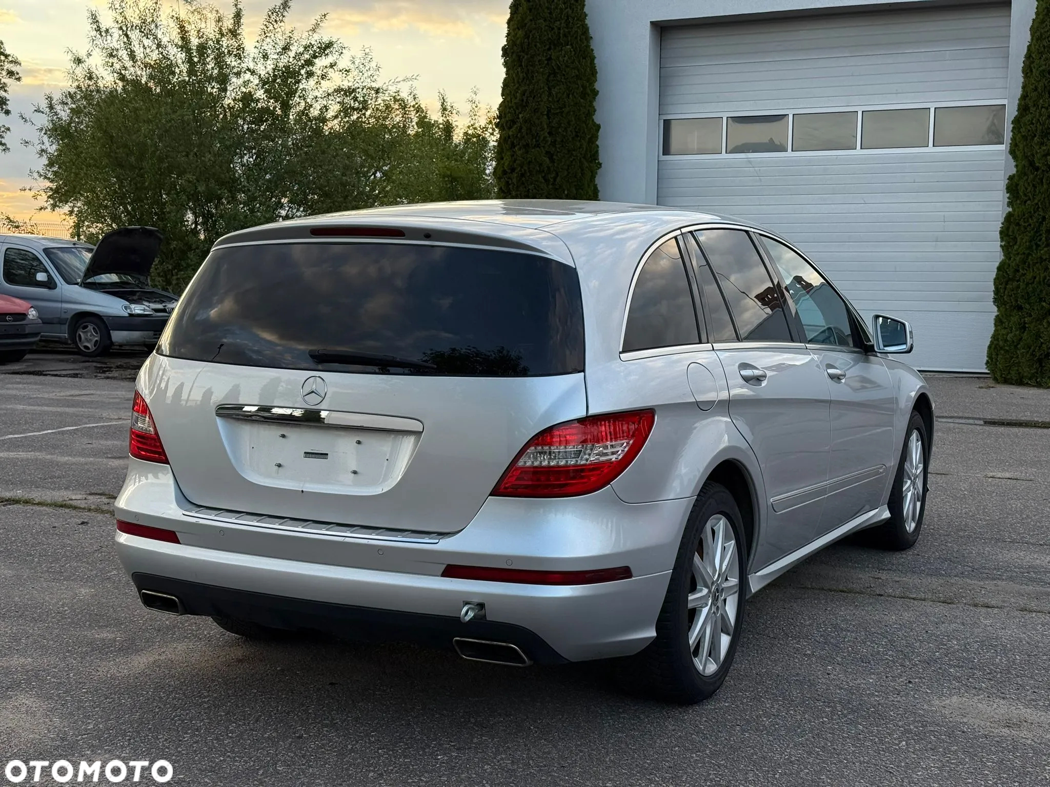 Mercedes-Benz Klasa R 350 CDI L DPF 4Matic 7G-TRONIC - 14