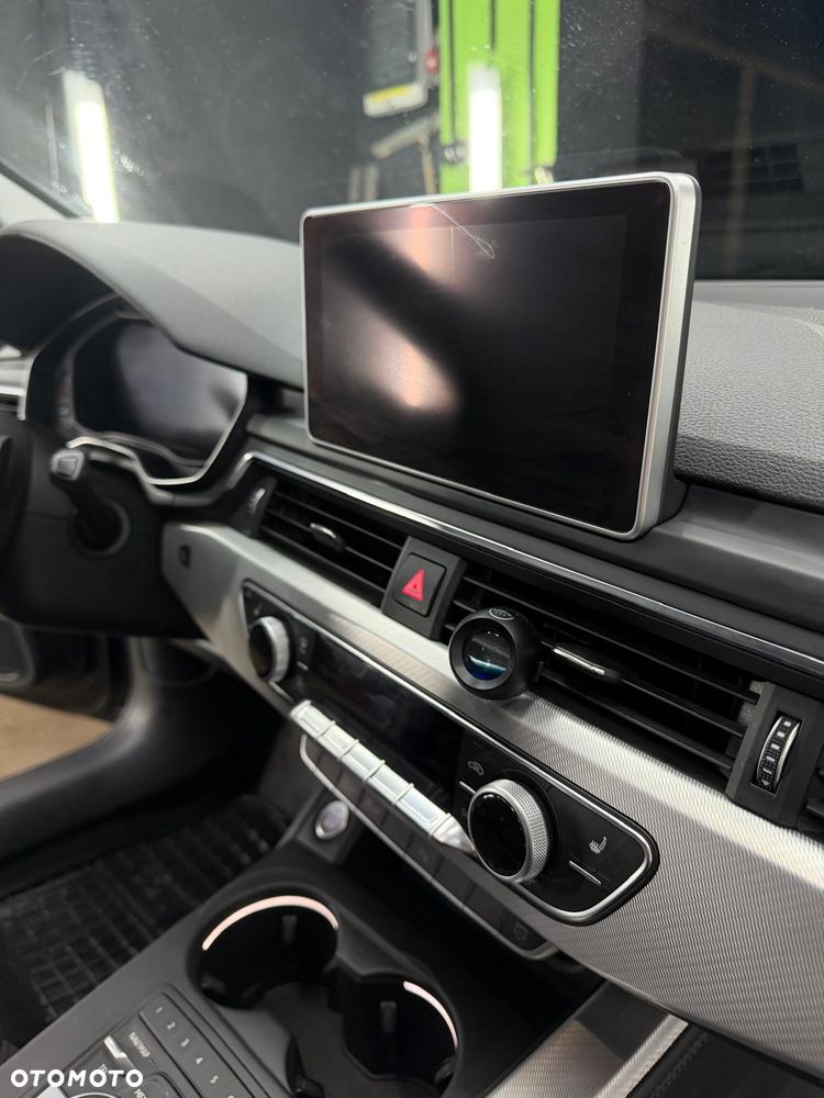 Audi A4 Avant 2.0 TDI S tronic - 21