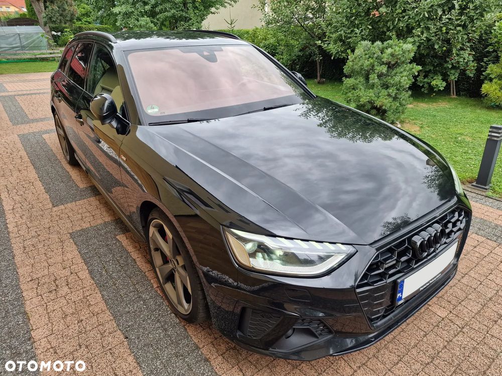 Audi A4 Avant 40 TDI quattro S tronic S line - 2
