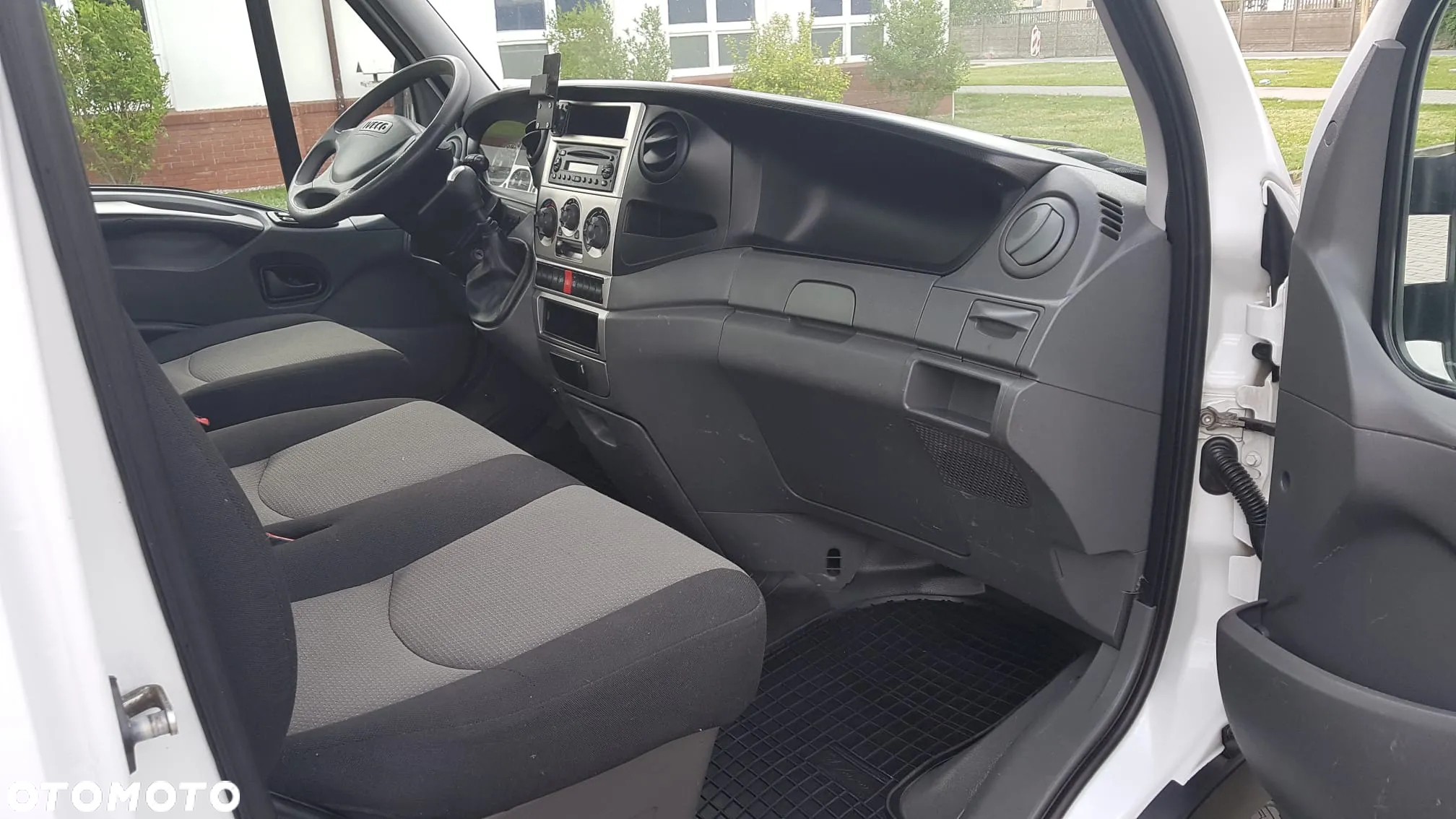 Iveco Daily 40C15 - 12
