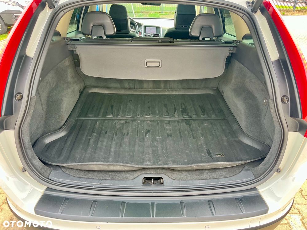 Volvo XC 60 - 32