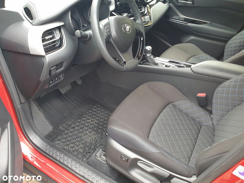 Toyota C-HR - 7