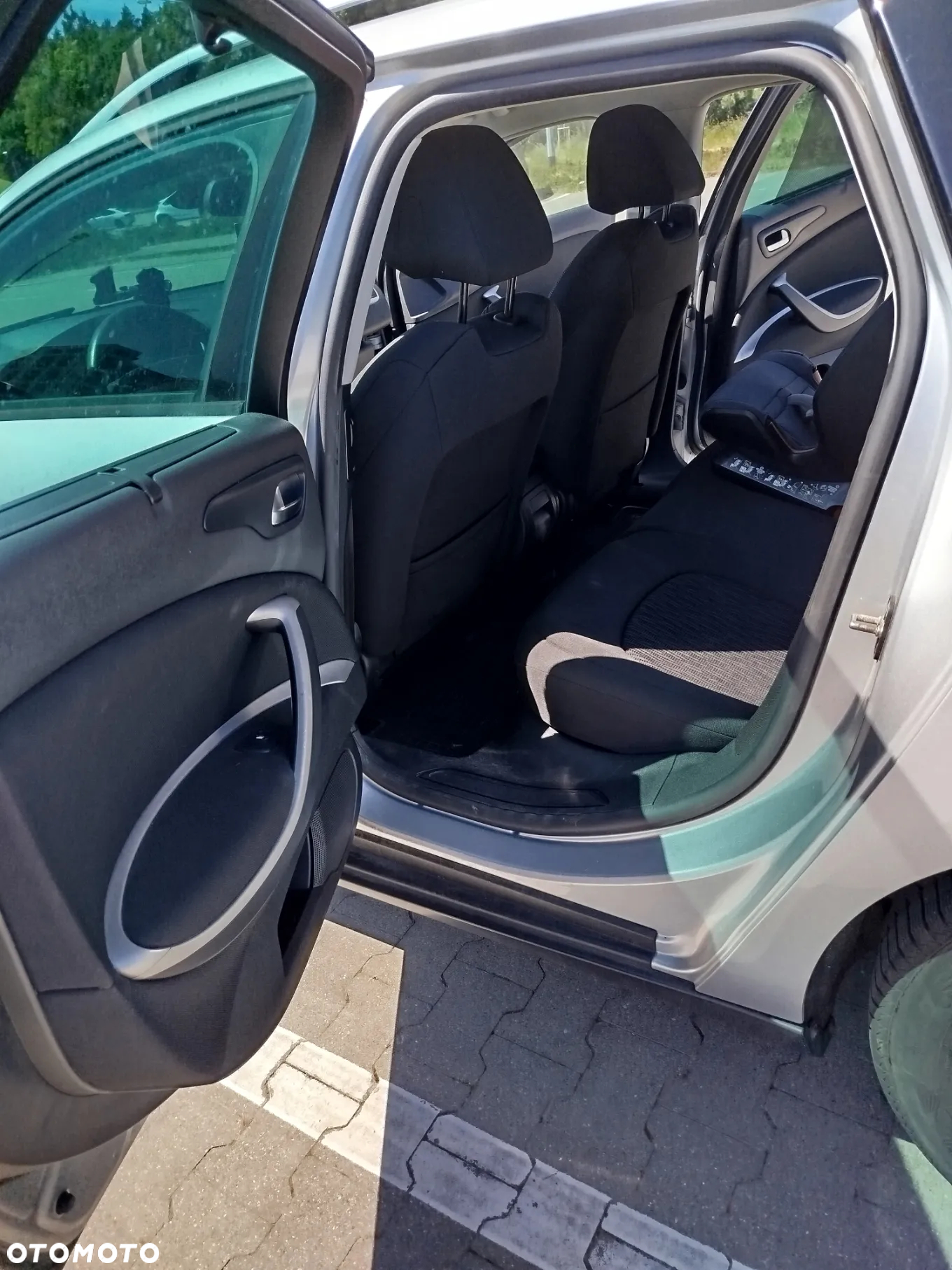 Citroën C5 1.6 HDi Attraction - 14