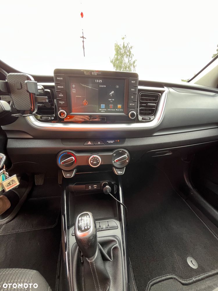 Kia Stonic 1.6 CRDi SCR L - 17