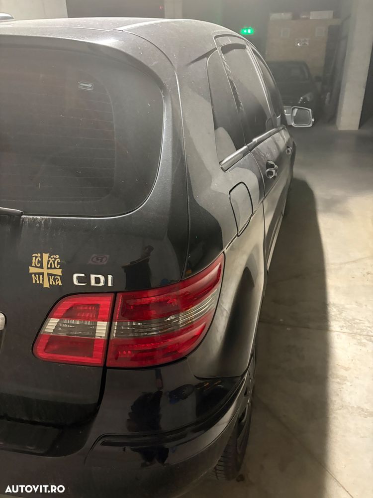 Mercedes-Benz B 180 CDI - 3
