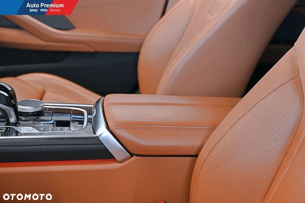 BMW Seria 8 840d xDrive mHEV - 9