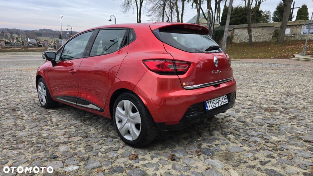 Renault Clio - 1