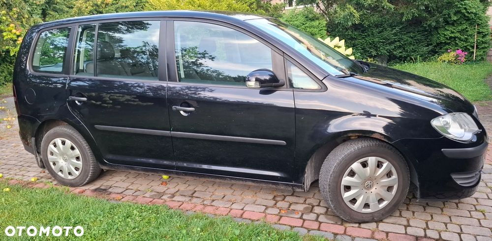 Volkswagen Touran 1.6 Conceptline - 9