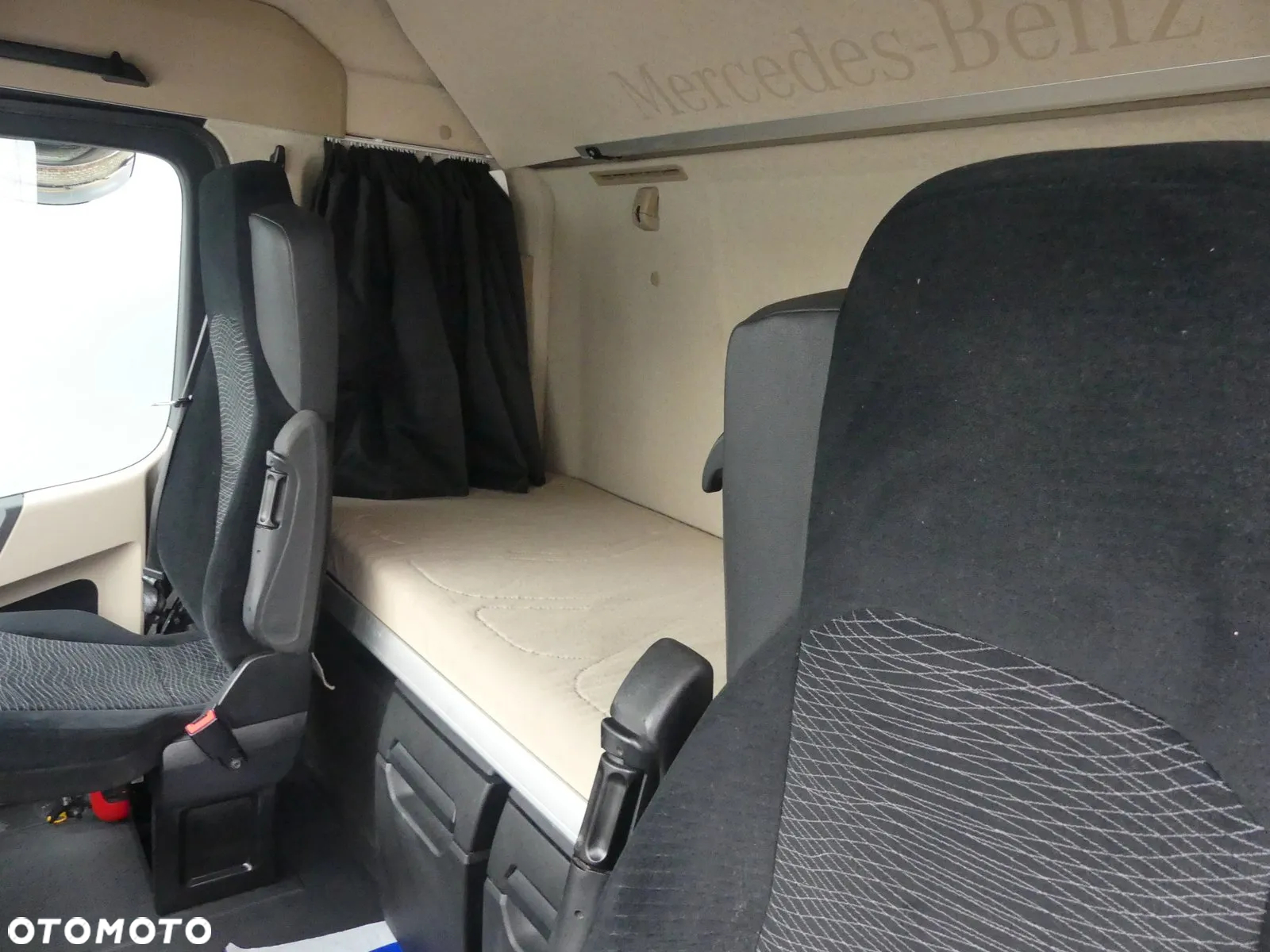 Mercedes-Benz ACTROS 1851 BLUETEC 6 4X2 - 7