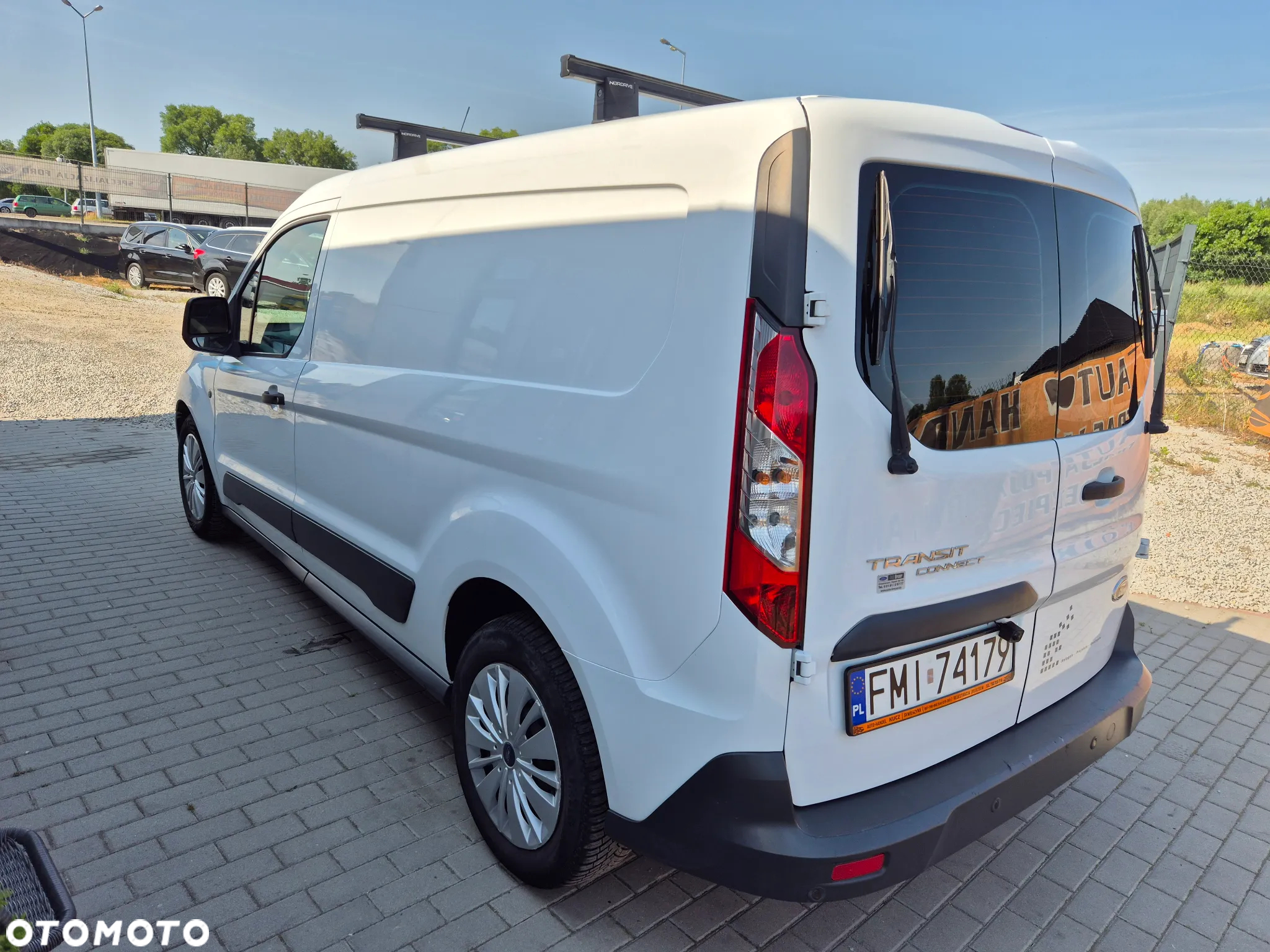 Ford Transit Connect - 9