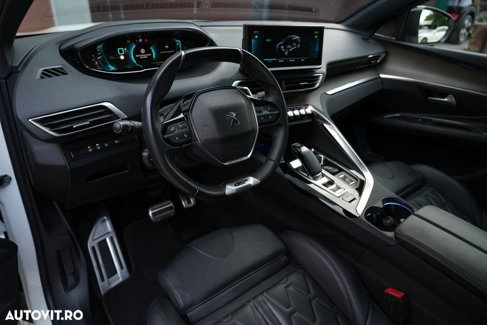 Peugeot 3008 PHEV EAT8 4X4 GT Pack - 17