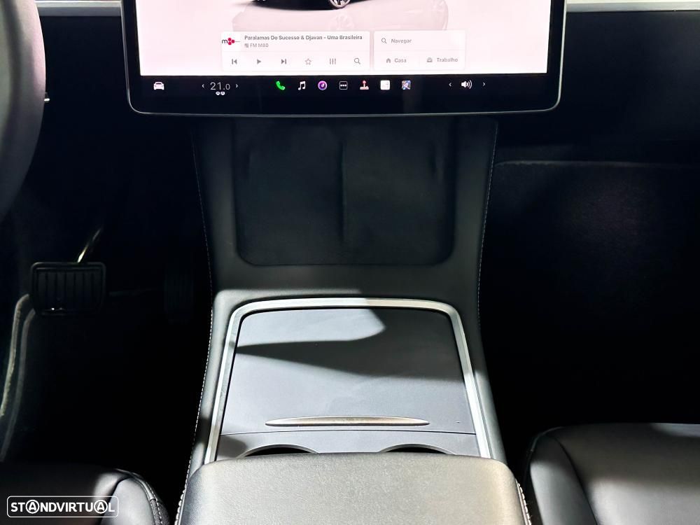 Tesla Model Y Long Range Dual Motor AWD - 24