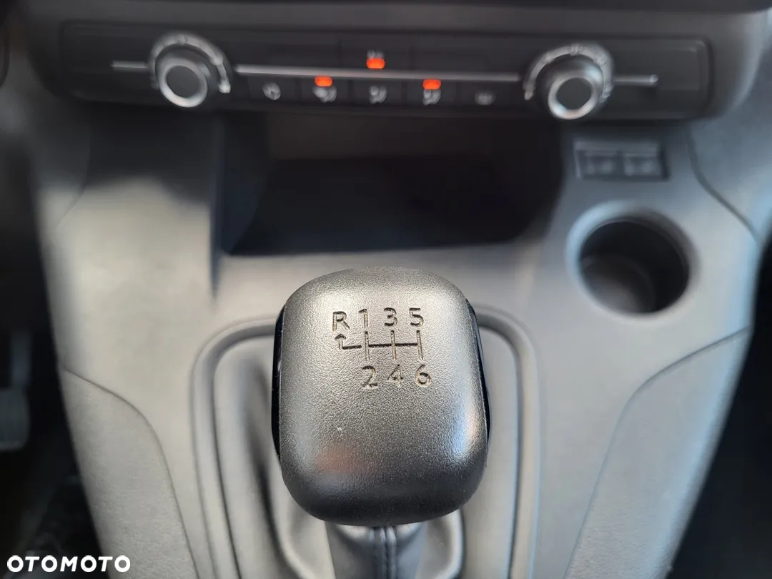 Toyota Proace City Verso 1.5 D-4D Business - 19