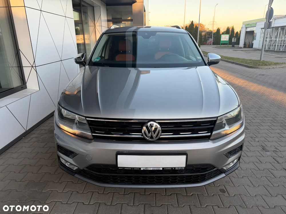 Volkswagen Tiguan 2.0 TDI SCR 4MOTION BlueMotion Technology DSG Lounge Sport & Style - 22