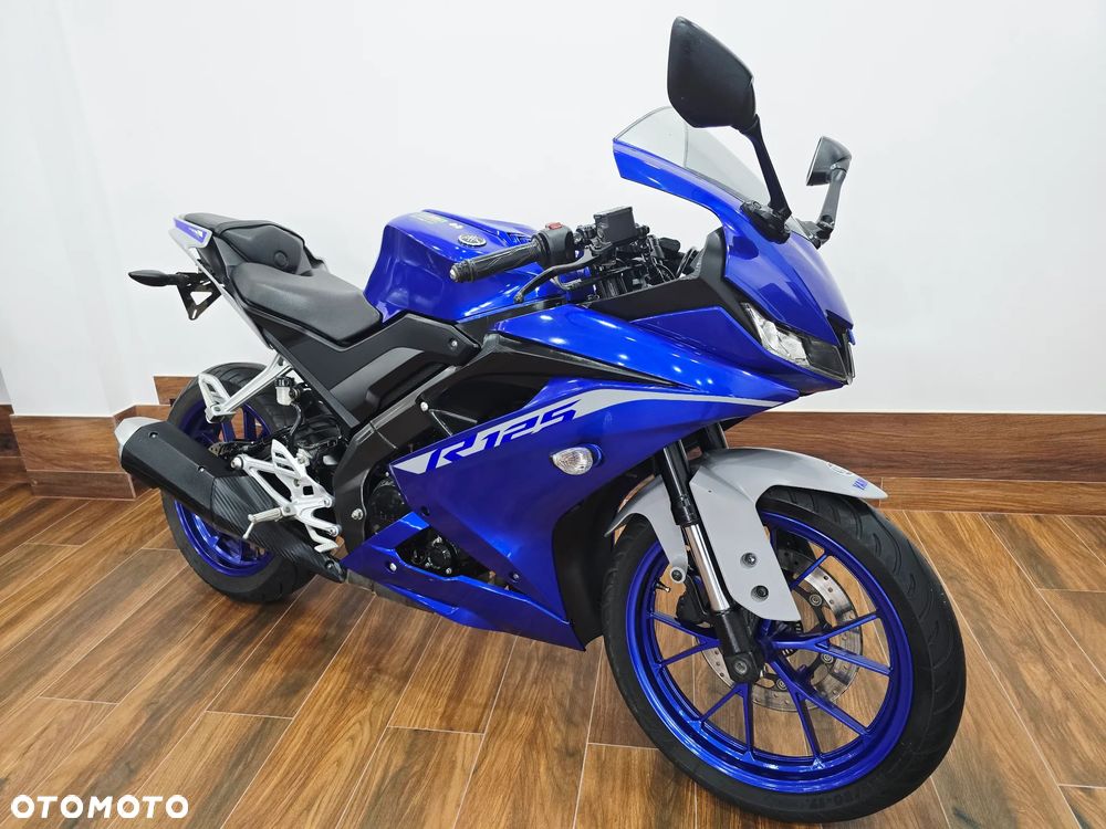 Yamaha YZF - 1