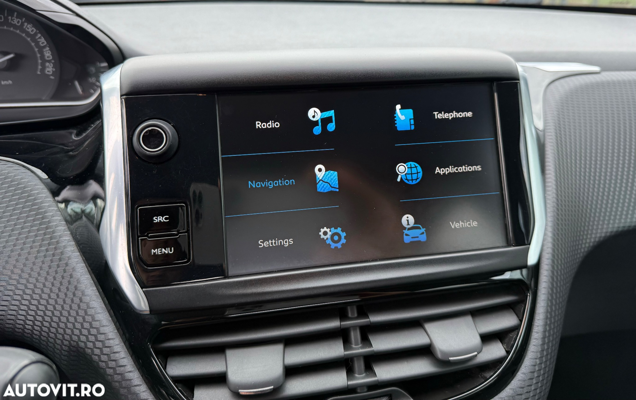 Peugeot 208 1.2 L PureTech Style - 26