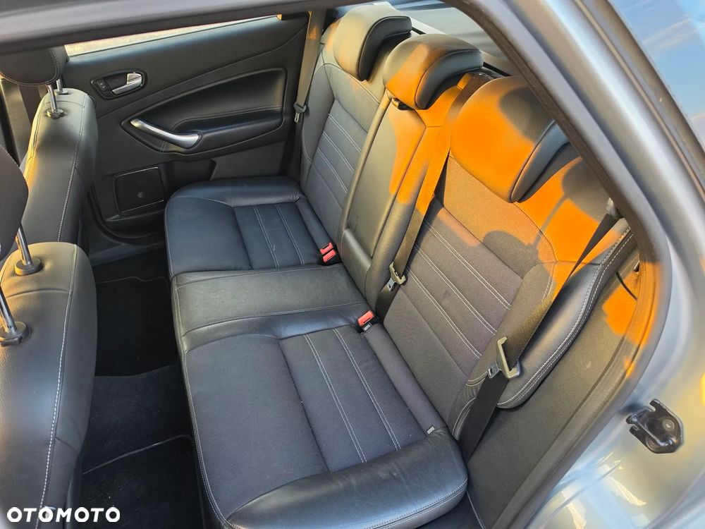 Ford Mondeo 2.2 TDCi Titanium X - 17