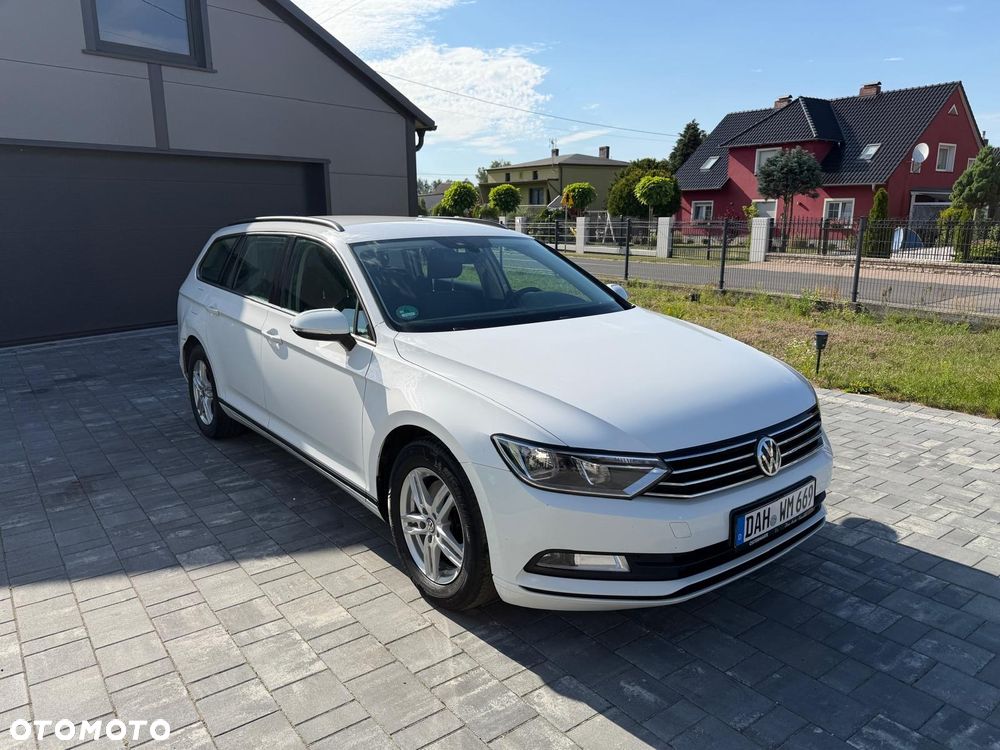 Volkswagen Passat 2.0 TDI (BlueMotion Technology) Comfortline - 3