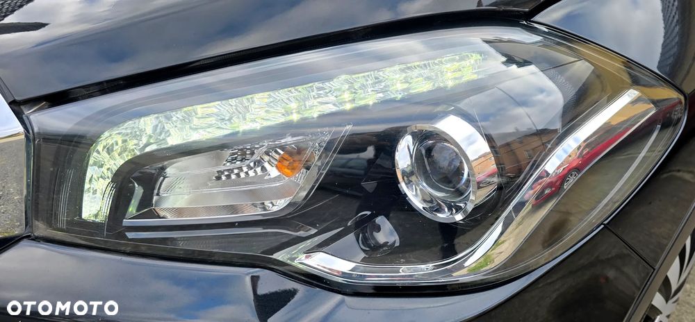 Suzuki SX4 S-Cross 1.4 T Premium 4WD - 23