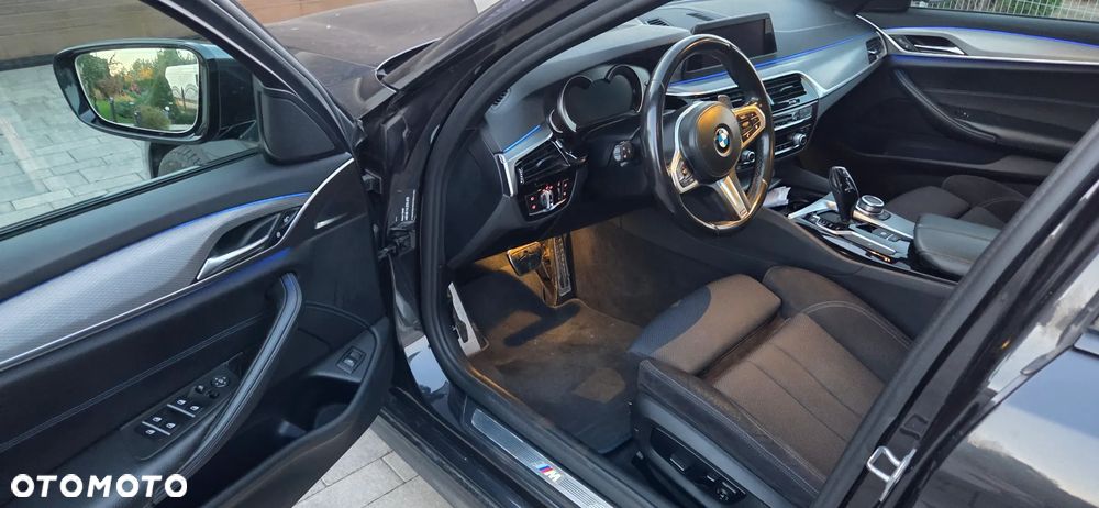 BMW Seria 5 525d M Sport sport - 13