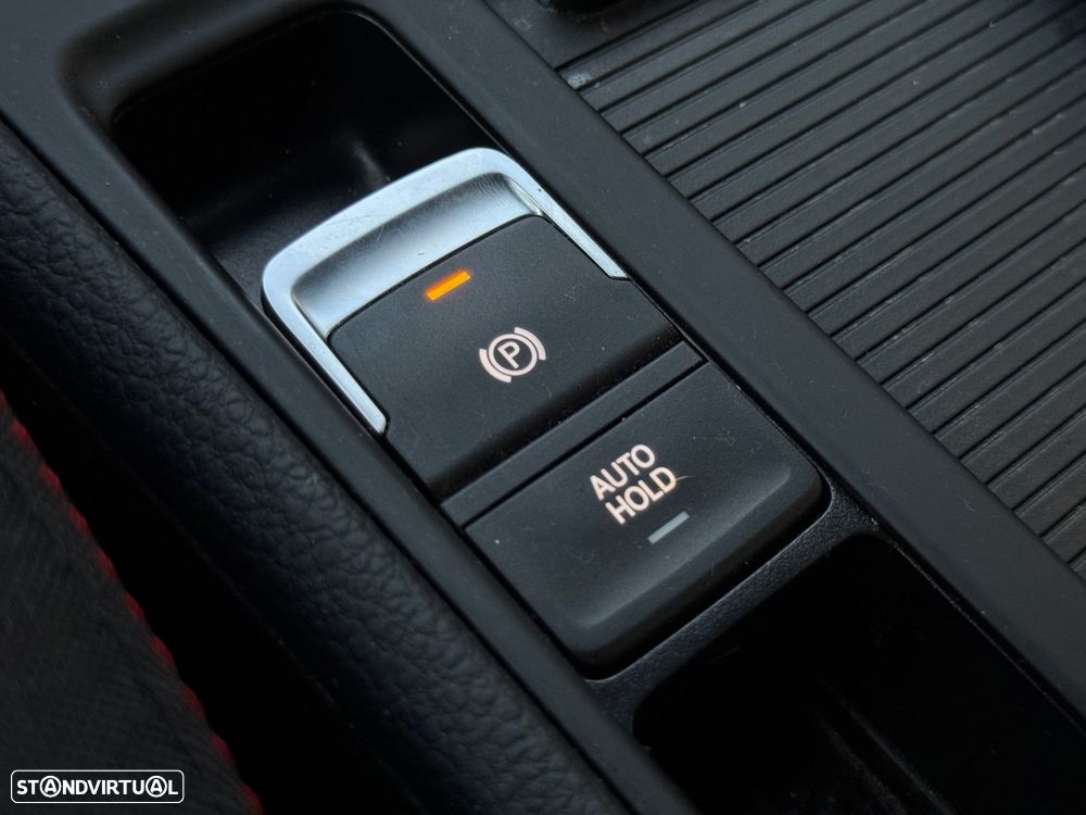 VW Golf GTI Performance BlueMotion DSG - 20