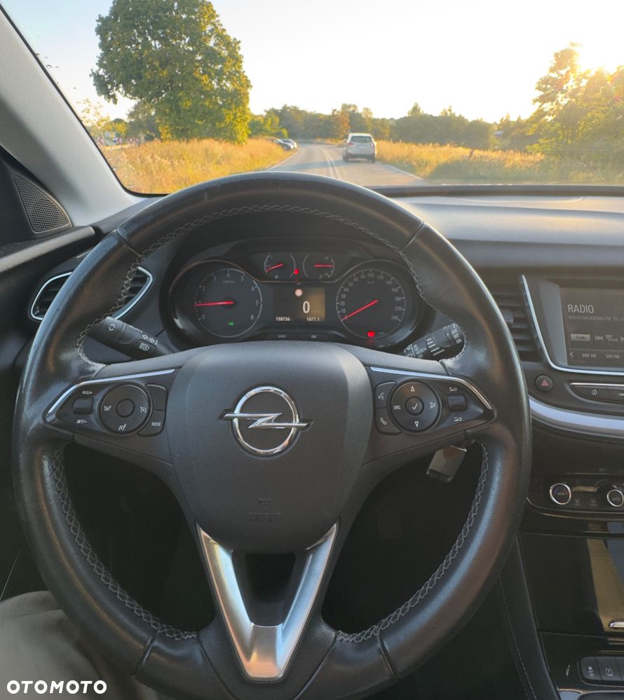 Opel Grandland X 1.2 T GPF Design Line S&S - 10