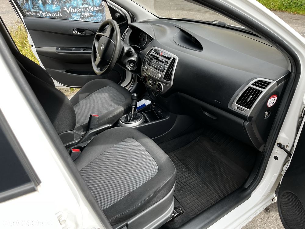 Hyundai i20 - 10